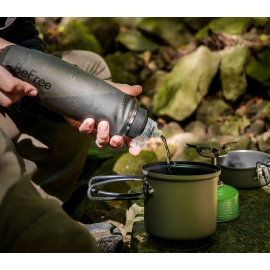 KATADYN BEFREE TACTICAL - 1 litre : Vue en utilisation - Marque Katadyn KATADYN BEFREE TACTICAL - 1 litre : Vue en utilisation - Marque Katadyn