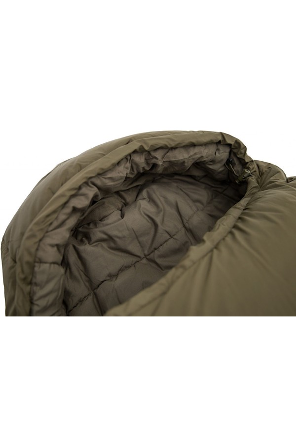 WILDERNESS - Zip à droite : Sac de couchage 4 saisons ultra résistant - Zoom sur capuche - Marque CARINTHIA