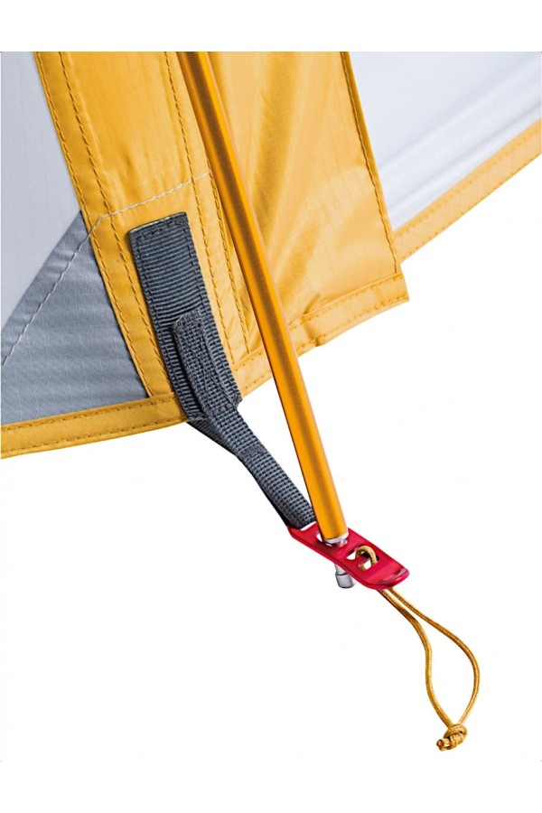 FERRINO LIGHTENT 2 PRO - Couleur grise : Zoom sur fixation de arceaux - Ferrino