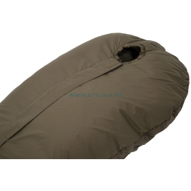 DEFENCE 4 - Taille 185  : Sac de couchage 4 saisons ultra résistant - zoom sur partie haute - Marque CARINTHIA